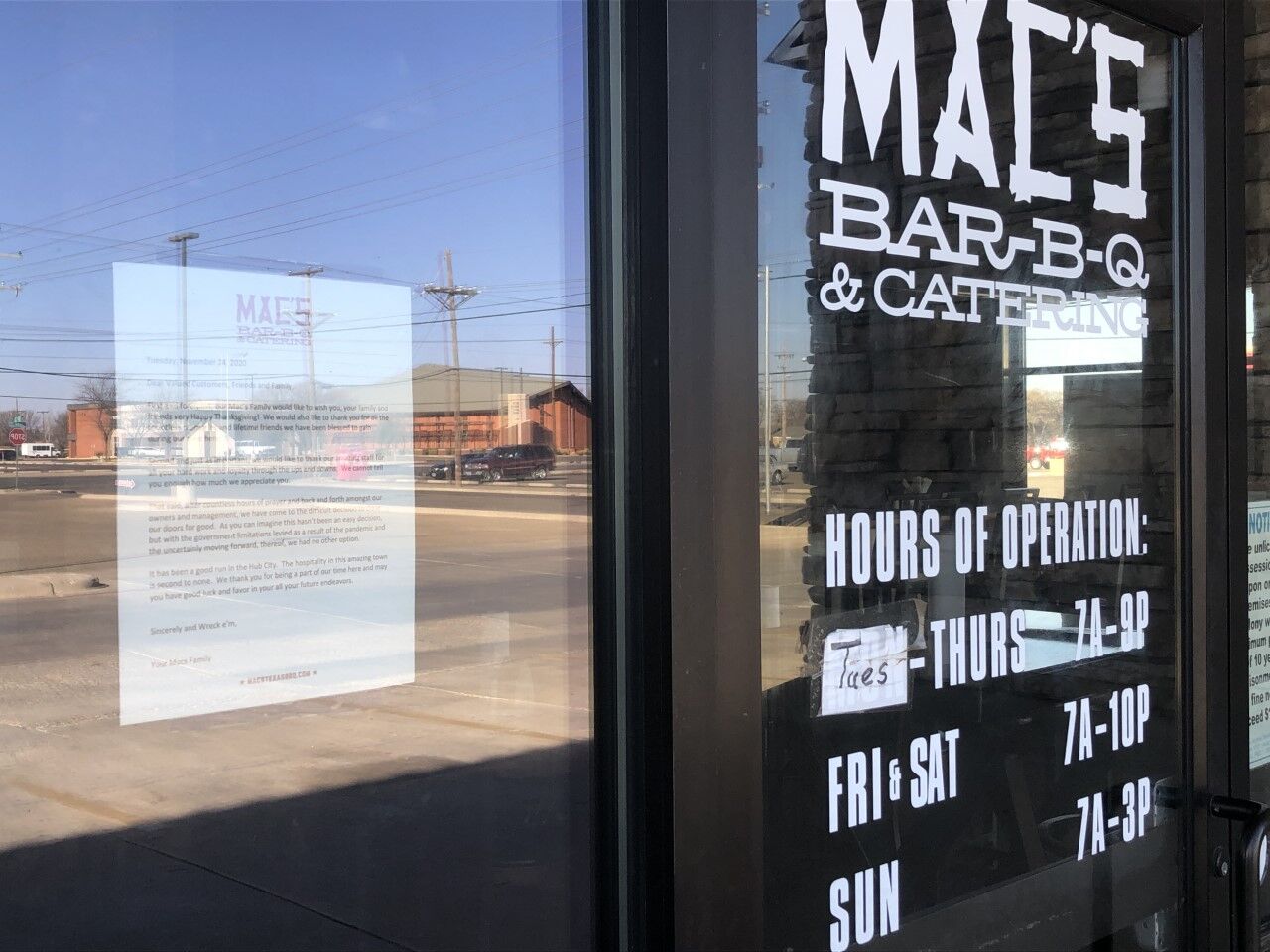 Mac's BBQ closing